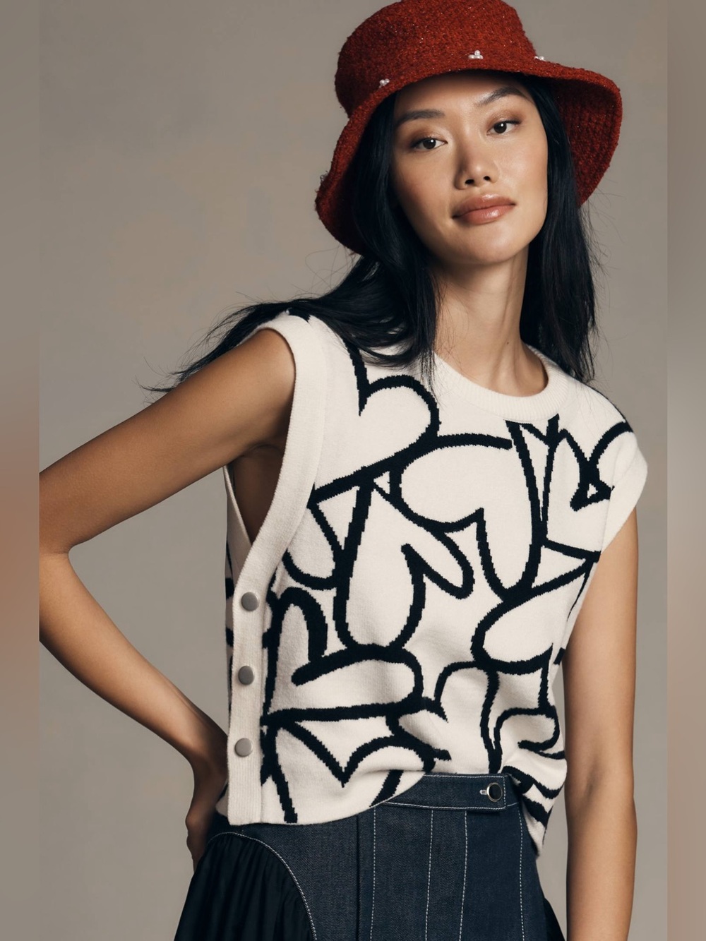 Maeve by Anthropologie Open-Side Heart Sweater Vest